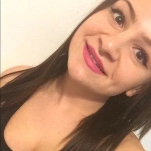 Meet your Posher, Shania